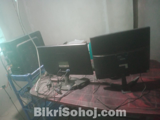 পিসি মনিটর সেট